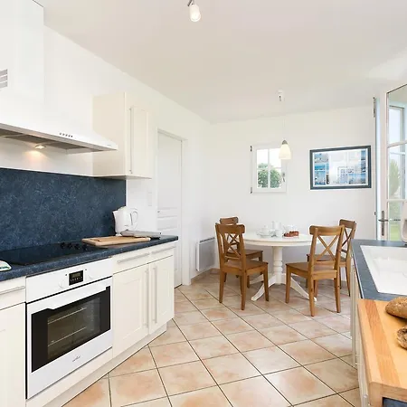 Madame Les De Fontenelles Villa