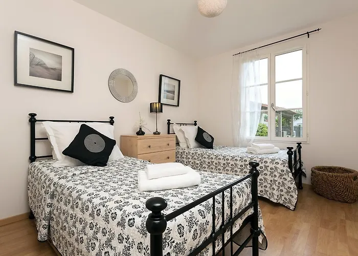 Madame Les De Fontenelles