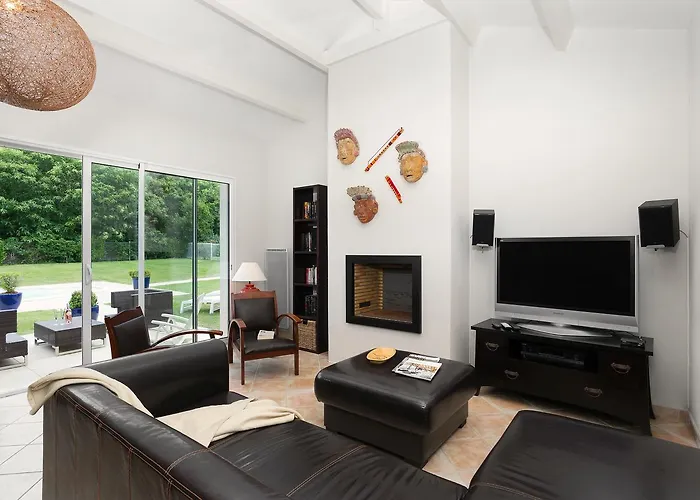 Vila Madame Les De Fontenelles LʼAiguillon-sur-Vie